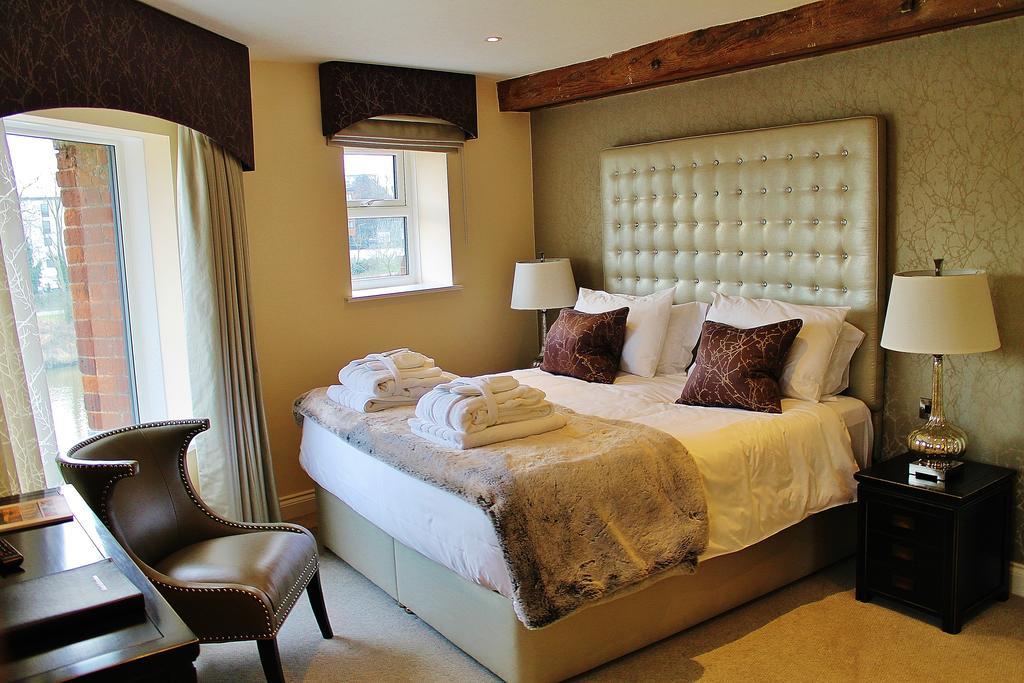 Hotel Boutique By Browns Worcester Esterno foto